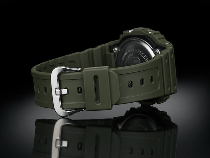 CASIO G-SHOCK DW-5610SU-3DR SPECIAL COLOUR MODELS GREEN WATCH