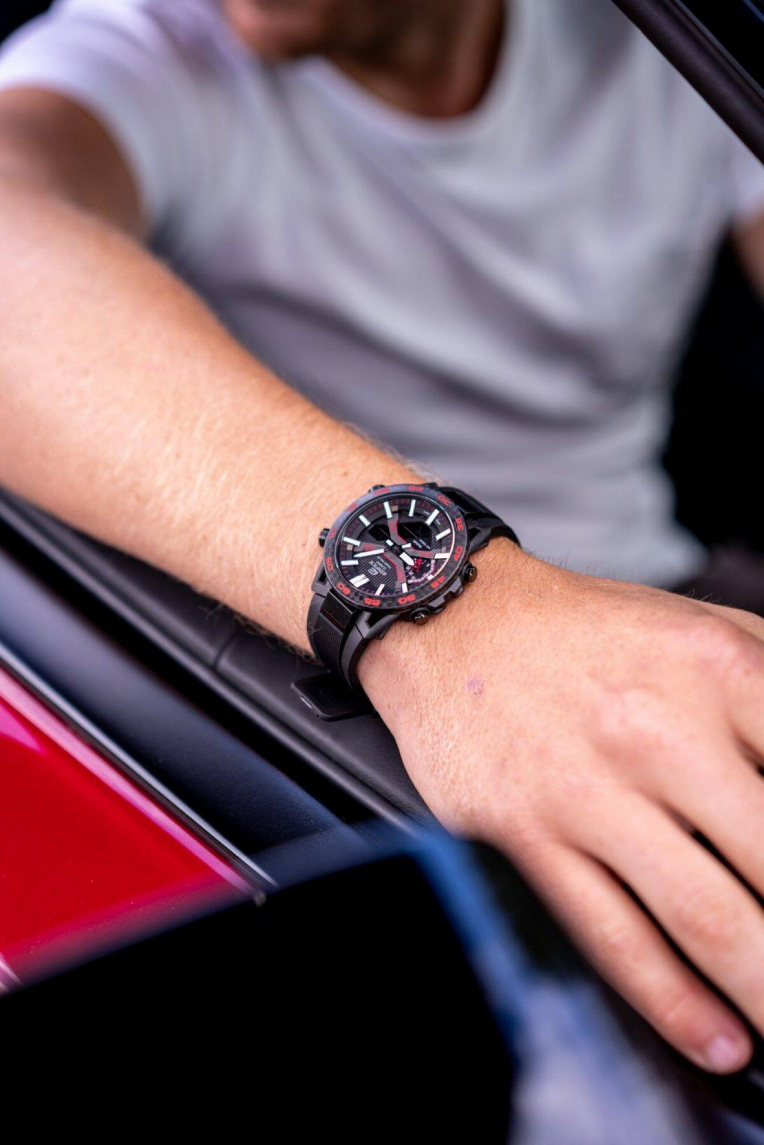 CASIO EDIFICE ECB-2000PB-1ADF SOSPENSIONE MEN WATCH