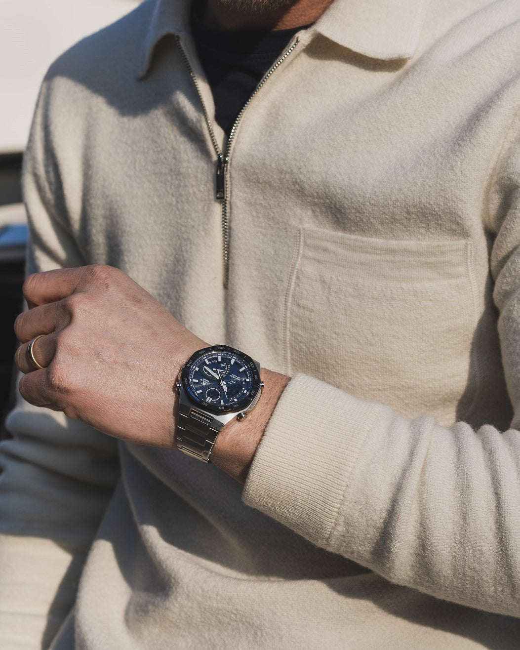 CASIO EDIFICE ECB-950DB-2ADF SMARTPHONE LINK MEN WATCH
