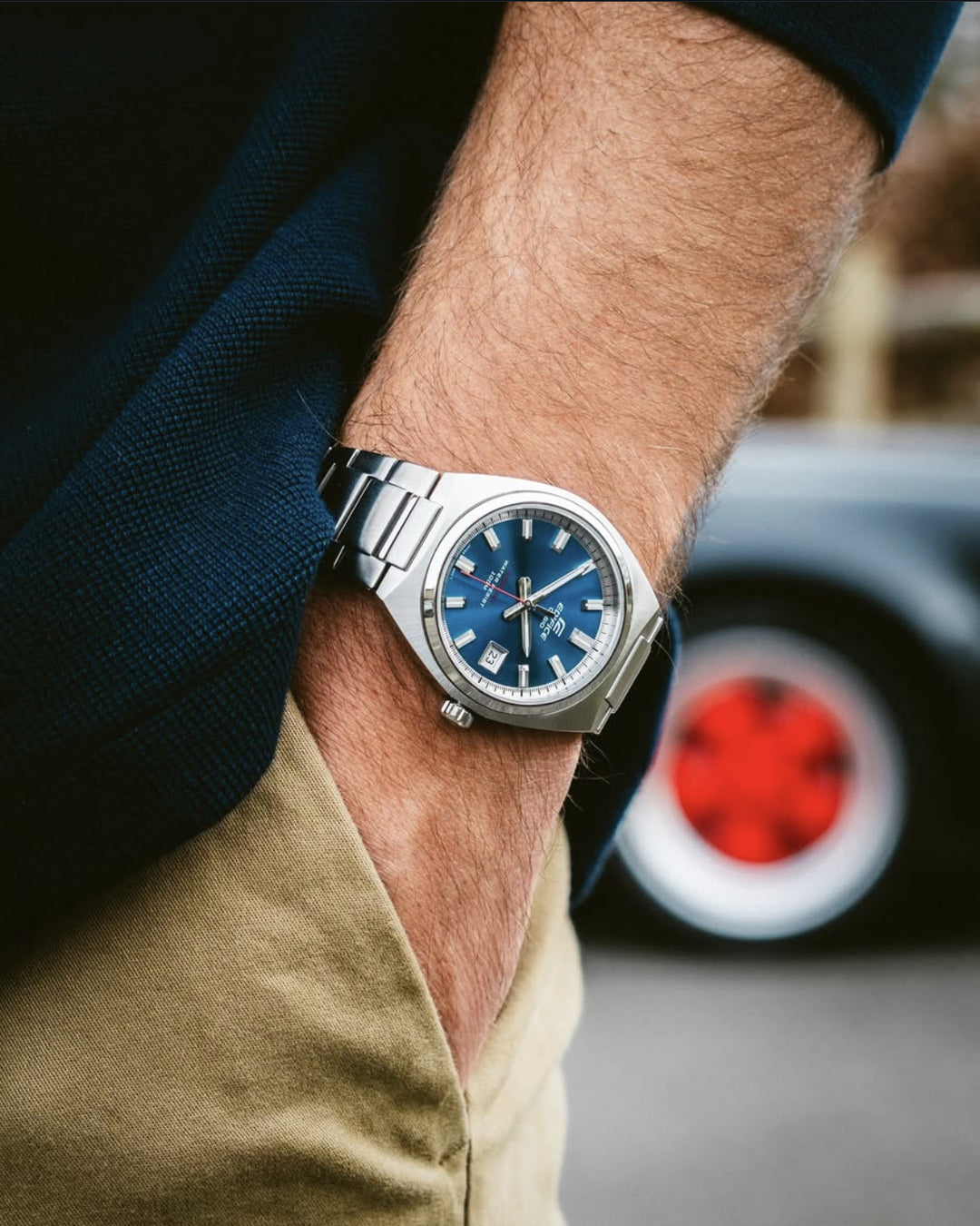 CASIO EDIFICE EFB-109D-2AVDF 3 HAND NALOG STAINLESS STEEL MEN WATCH