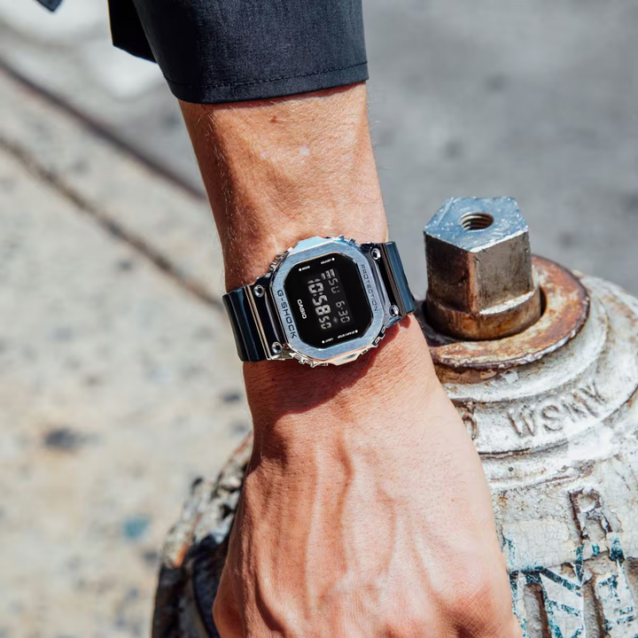 CASIO G-SHOCK GM-5600U-1DR DIGITAL SILVER BLACK WATCH