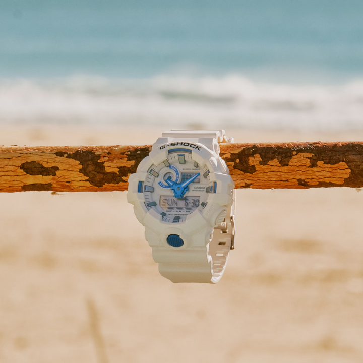 CASIO G-SHOCK GA-700HDS-7ADR STANDARD ANALOG-DIGITAL WHITE WATCH