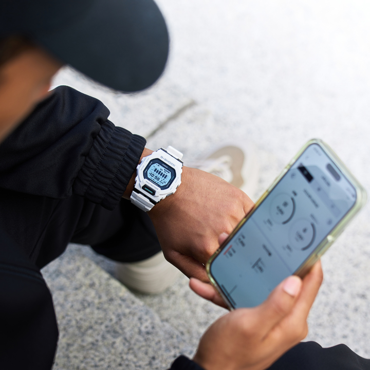 CASIO G-SHOCK G-SQUAD SPORTS GBD-200-7DR DIGITAL WHITE MEN WATCH