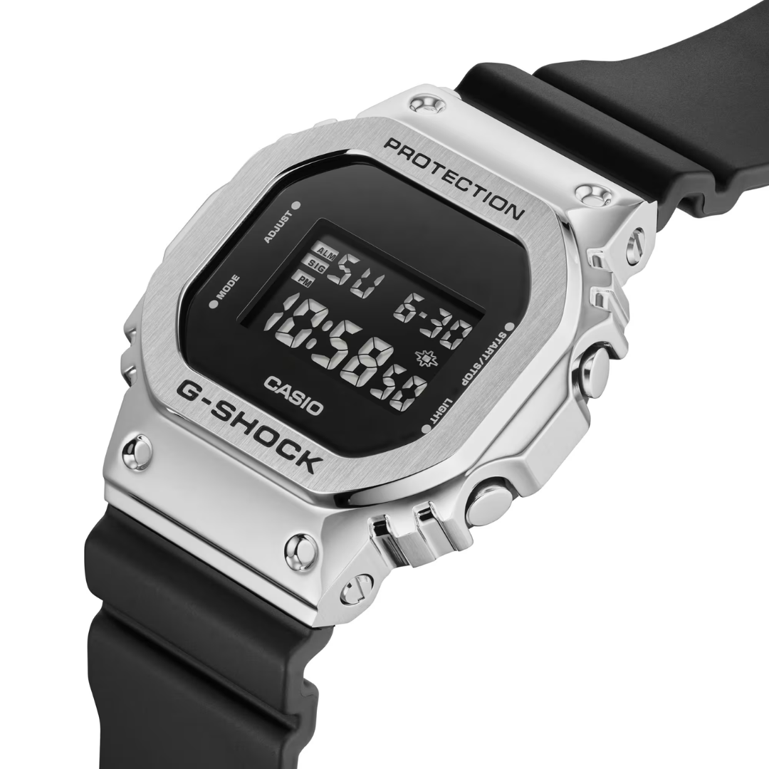 CASIO G-SHOCK GM-5600U-1DR DIGITAL SILVER BLACK WATCH