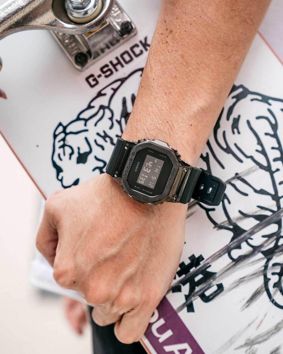 CASIO G-SHOCK GM-5600U-1DR DIGITAL SILVER BLACK WATCH