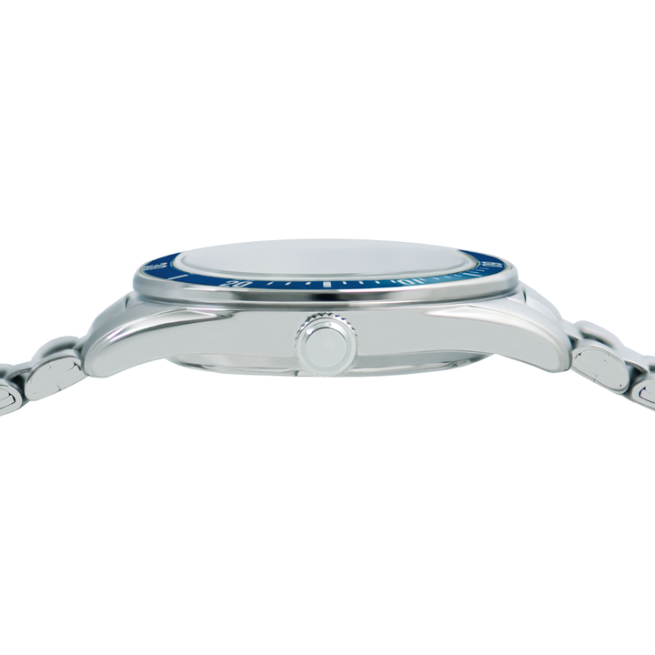 Alba AG8Q63X crown and case detail — women&