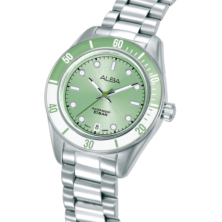 Alba AG8Q67X side profile — stainless steel case with green sport bezel and silver bracelet