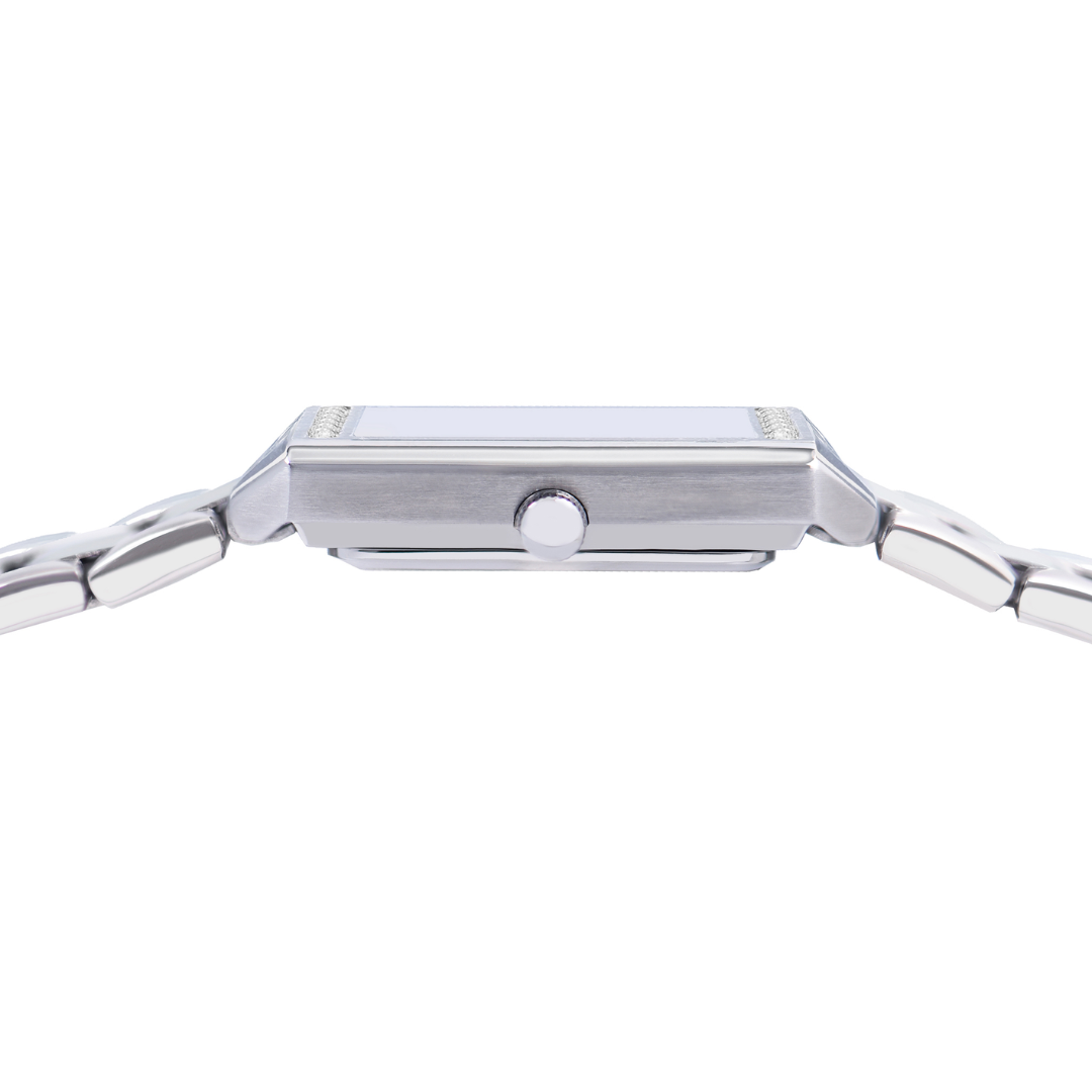 Alba AH7FA1X silver crown and rectangular case detail — women&