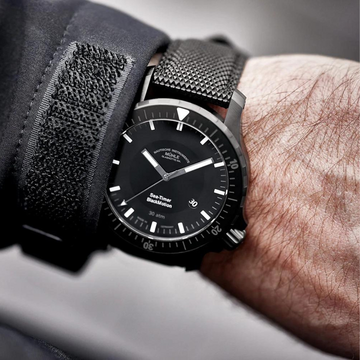 MÜHLE-GLASHÜTTE SEA-TIMER BLACKMOTION M1-41-83-CB AUTOMATIC TEXTILE STRAP MEN WATCH