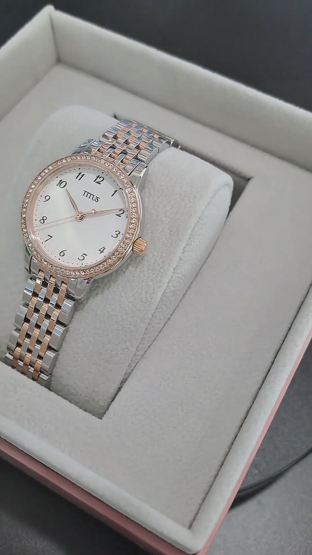 SOLVIL ET TITUS FAIR LADY W06-03374-002 3 HANDS QUARTZ WOMEN WATCH