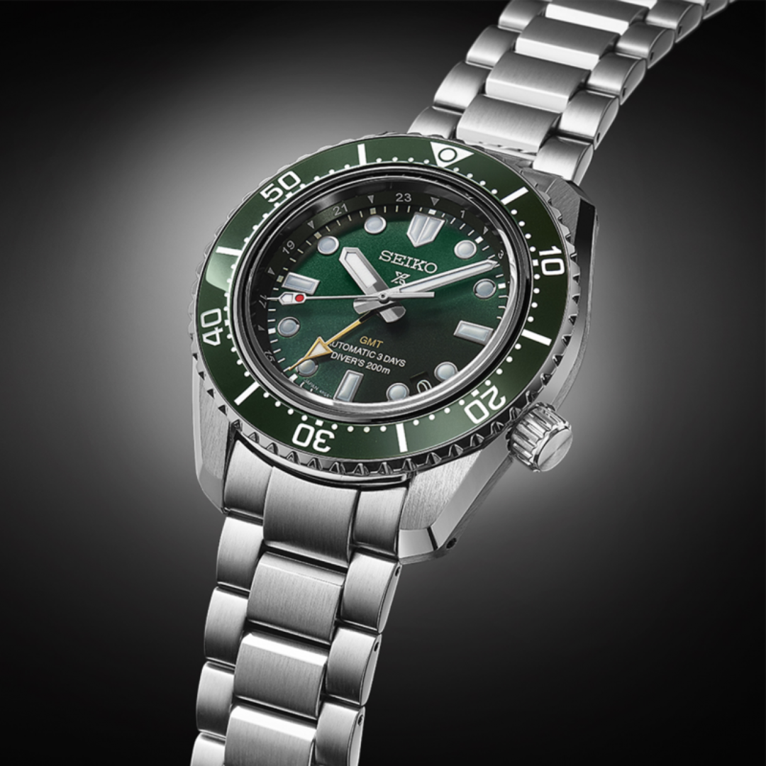 Seiko SPB381J1 ceramic bezel close-up with 42mm case and sapphire crystal