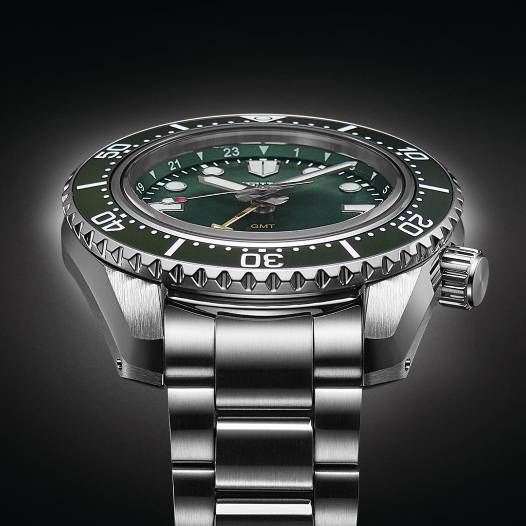 Seiko Prospex SPB381J1 side view showing 12.9mm case thickness and screw-down crown