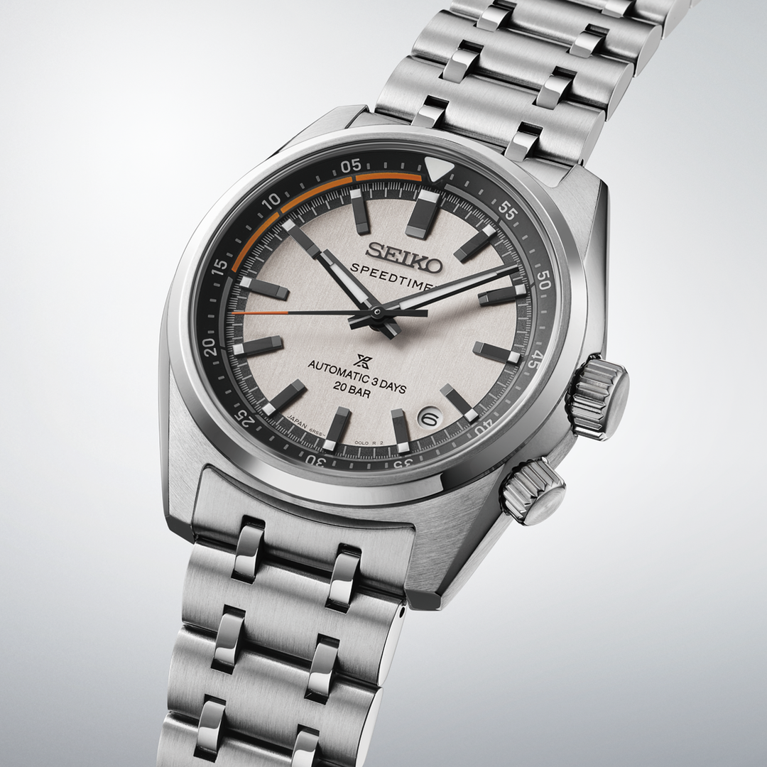 Seiko Prospex SPB513J1 close-up showing cream panda dial with rotating inner countdown timer ring