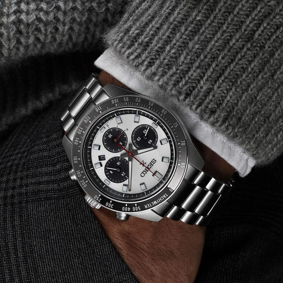 Seiko Speedtimer SSC911P1 racing-inspired chronograph with tachymeter and 100M water resistance