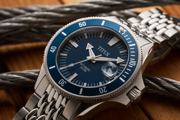 SOLVIL ET TITUS VALOR W06 03250 002 3 HANDS DATE MECHANICAL MEN