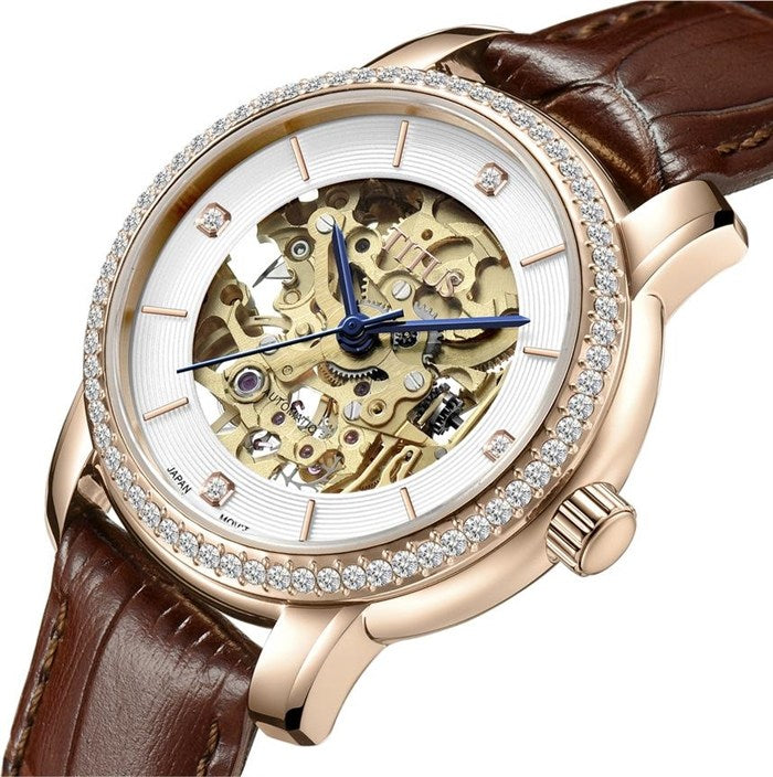 Titan watch sales 389 yae price